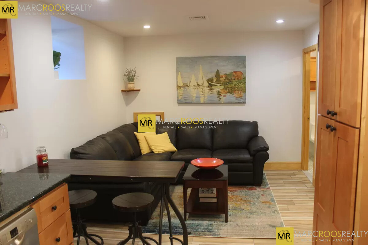 182 Babcock St, North Brookline