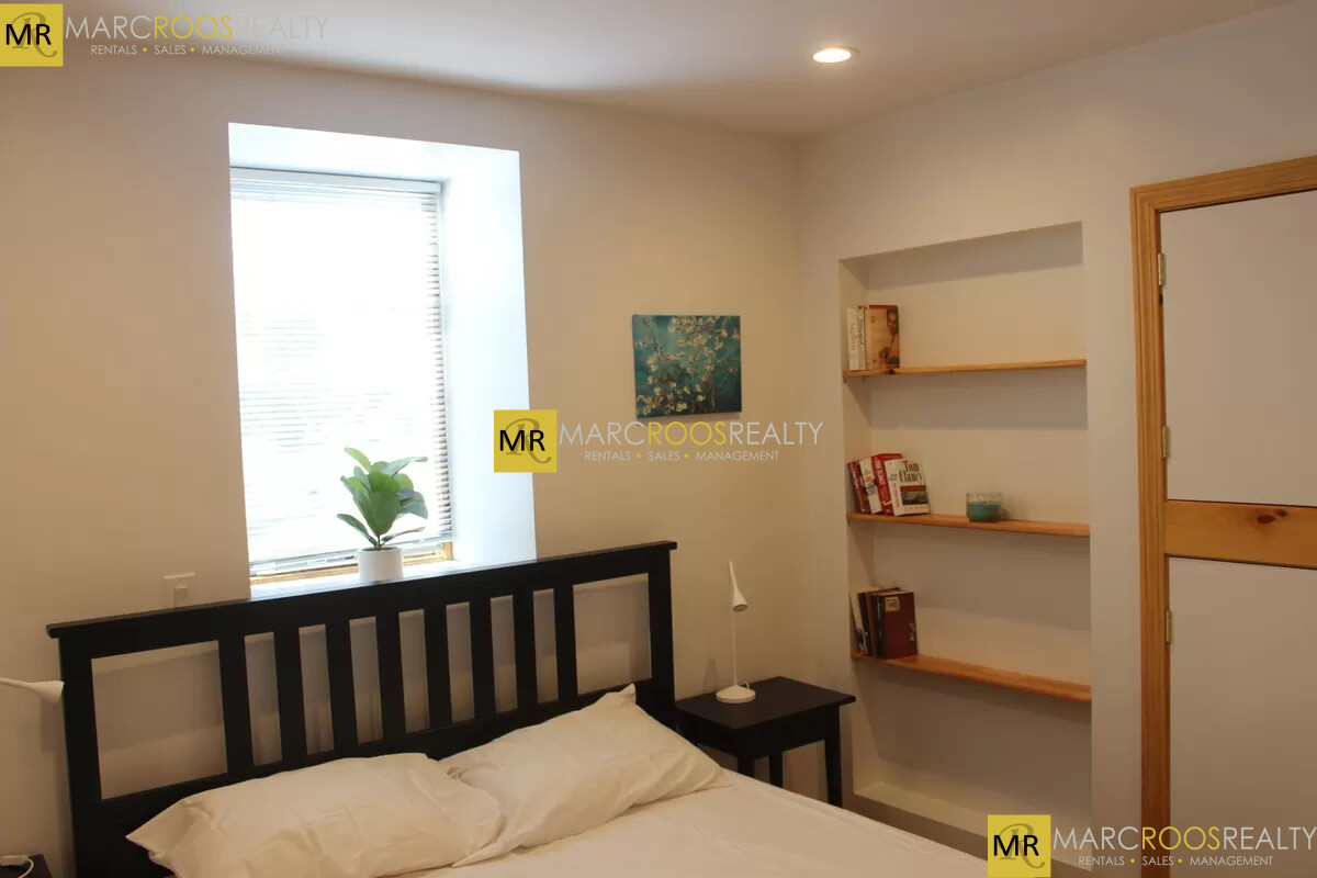 182 Babcock St, North Brookline