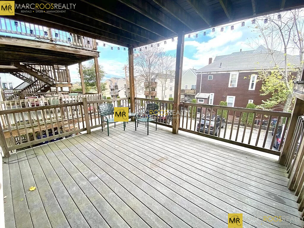 661 Bennington St, East Boston