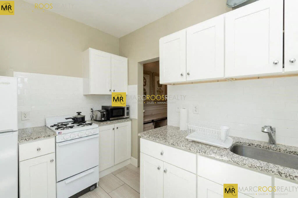 Photo 5 of Worthington St. Unit 5