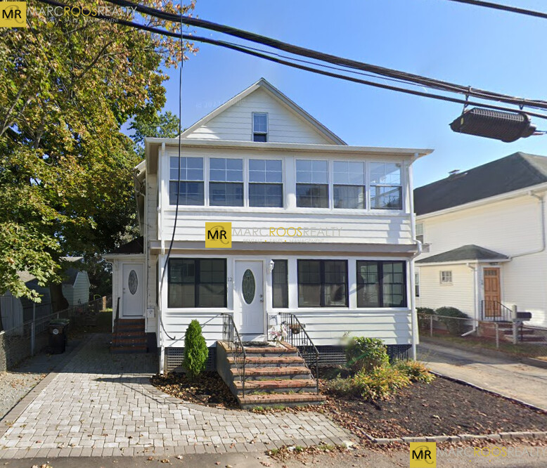 10 Lawrence St, Watertown