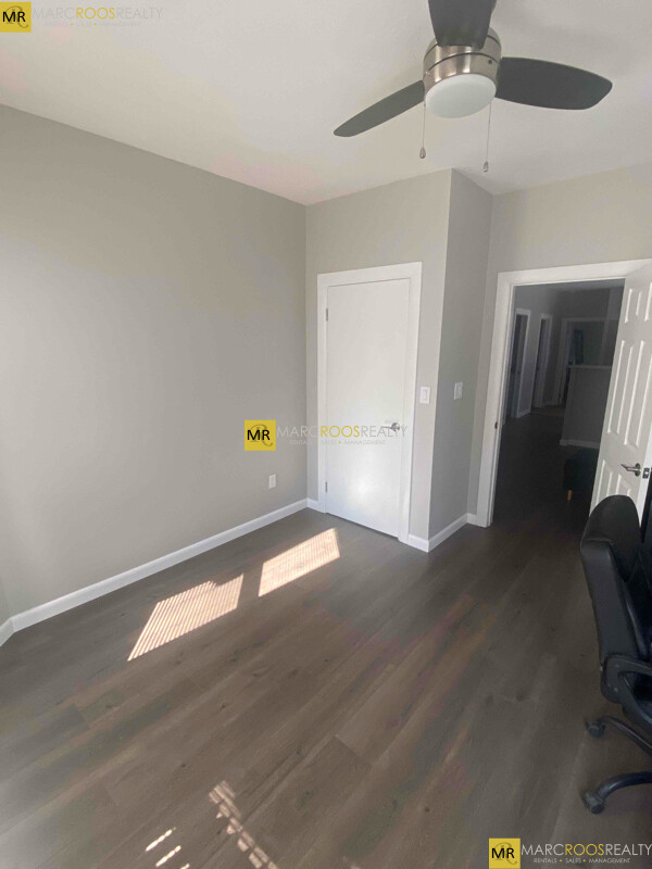 1 Fountain St, Banks Square