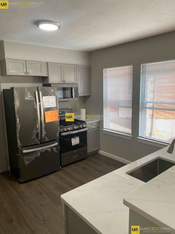 1 Fountain St, Banks Square