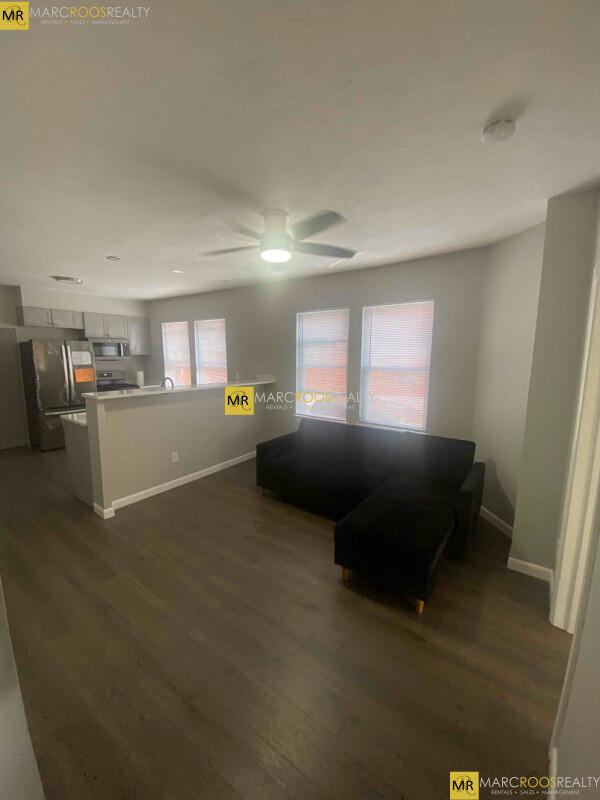 1 Fountain St, Banks Square