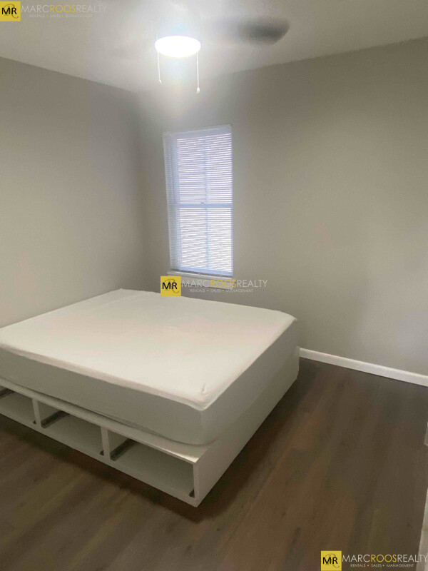 1 Fountain St, Banks Square