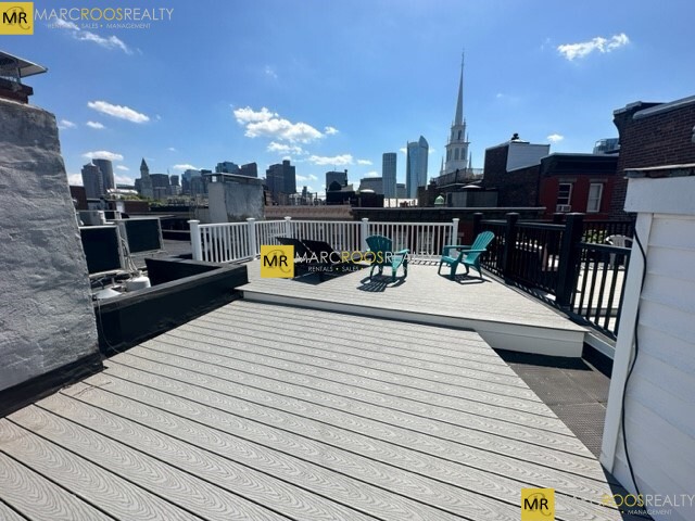 29 Charter St, North End