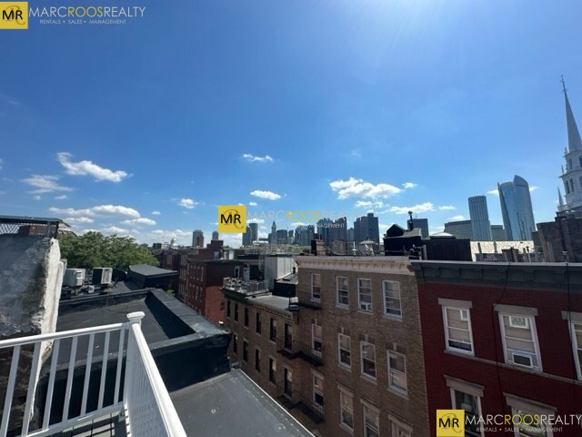 29 Charter St, North End