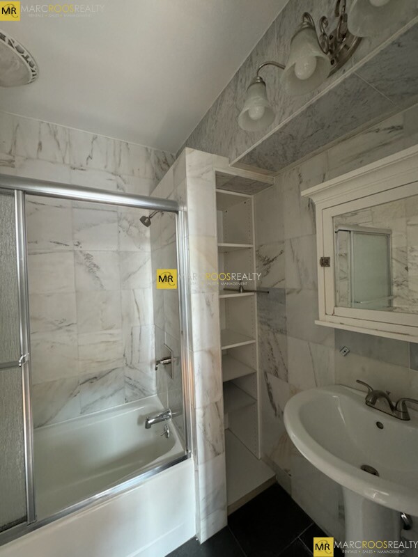 Photo 3 of 254 Newbury St. Unit 5
