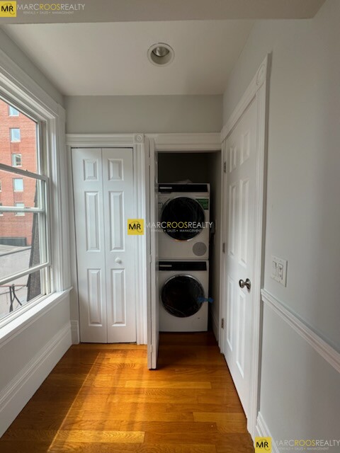 Photo 6 of 254 Newbury St. Unit 5