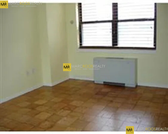 9 Hawthorne Pl, West End