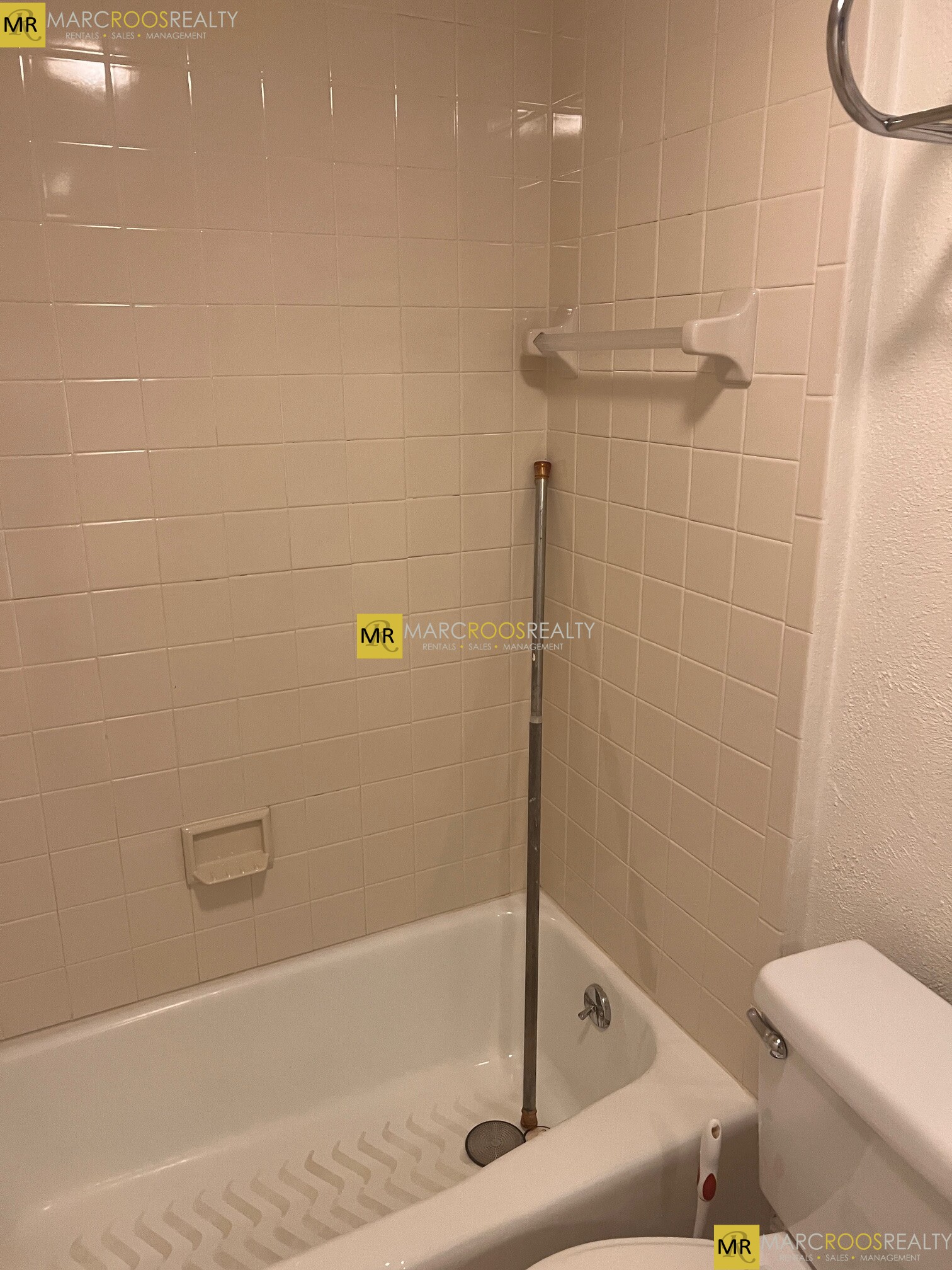 99 Broadway St, Back Bay