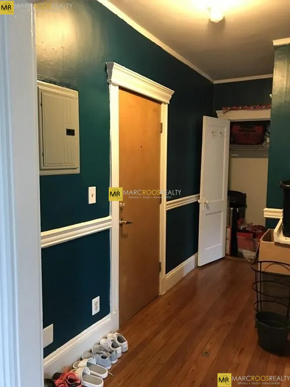 Photo 2 of 352 Riverway Unit 11