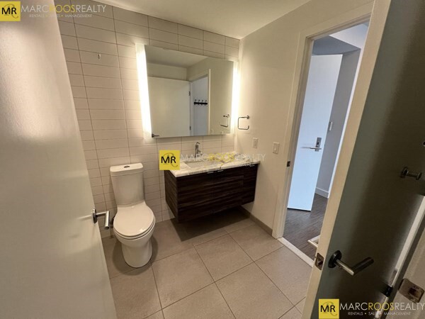 80 Fenwood Rd, Longwood