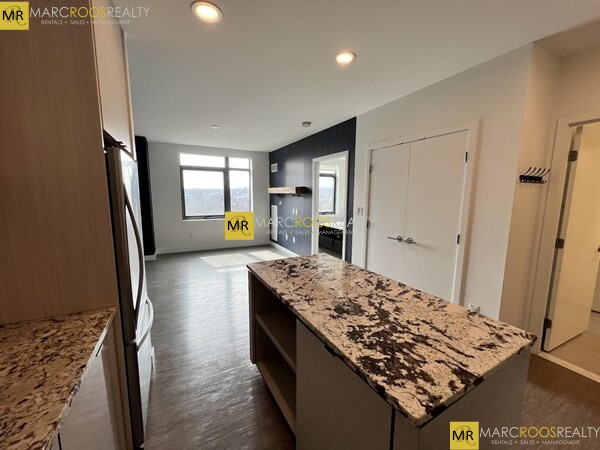 80 Fenwood Rd, Longwood