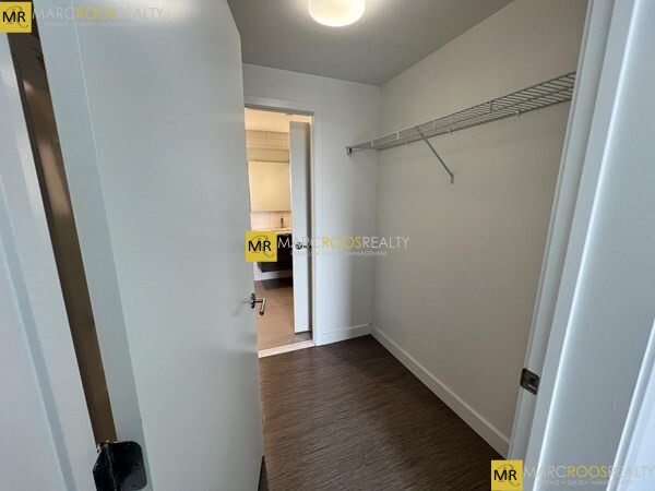 80 Fenwood Rd, Longwood