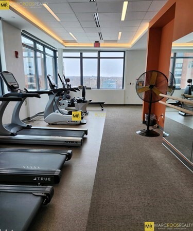 80 Fenwood Rd, Longwood