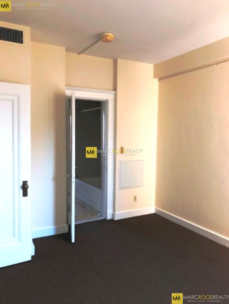 Photo 8 of 475 Commonwealth Ave. Unit 605