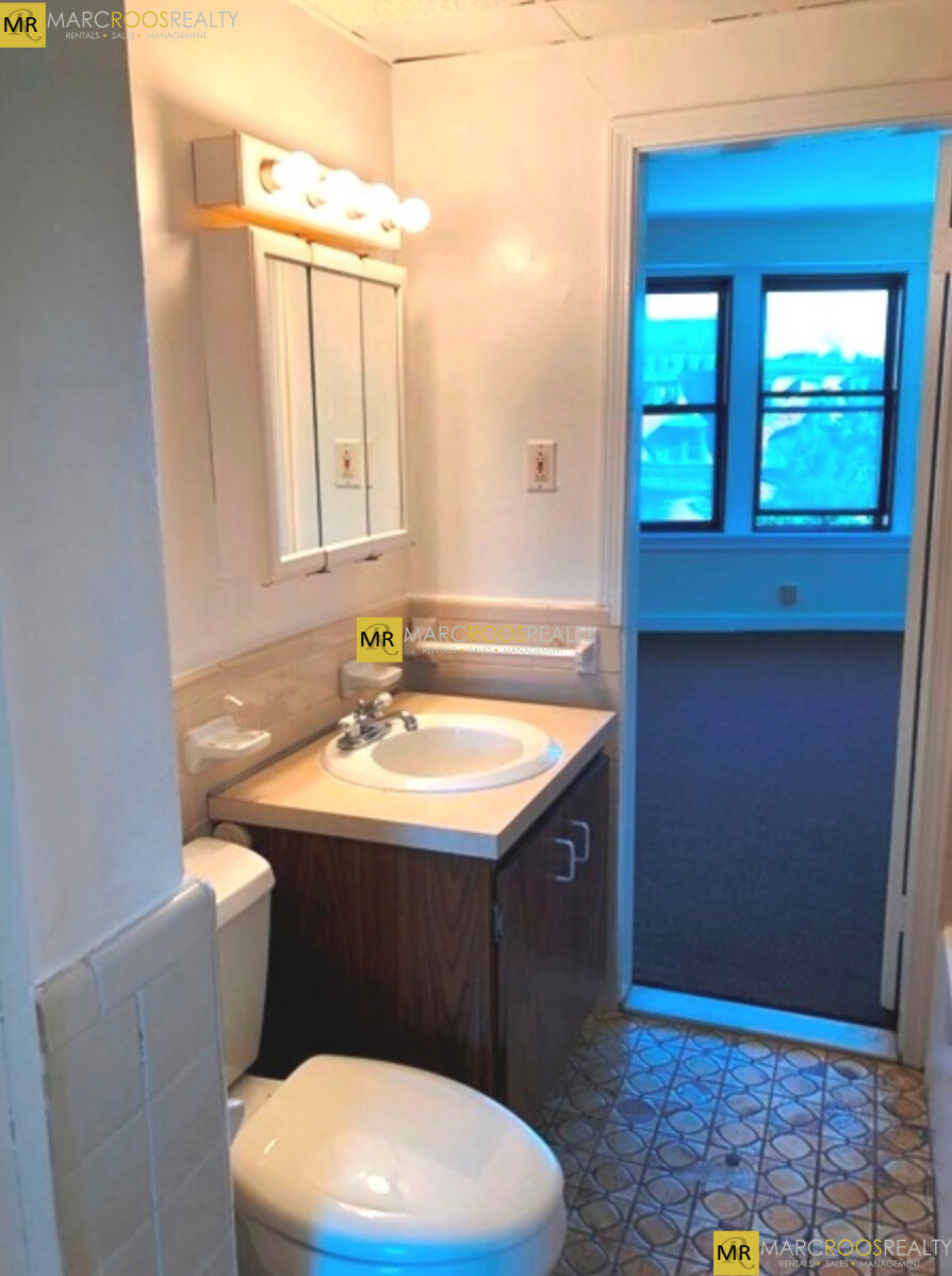 Photo 7 of 475 Commonwealth Ave. Unit 605