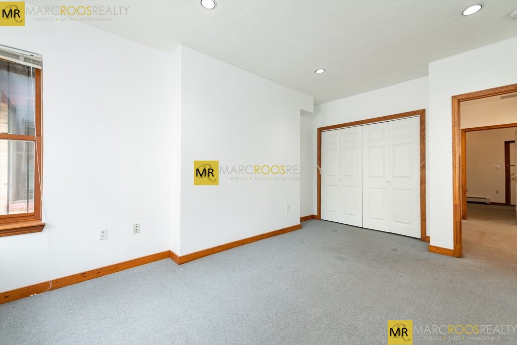 18 Edgerly Rd, Fenway