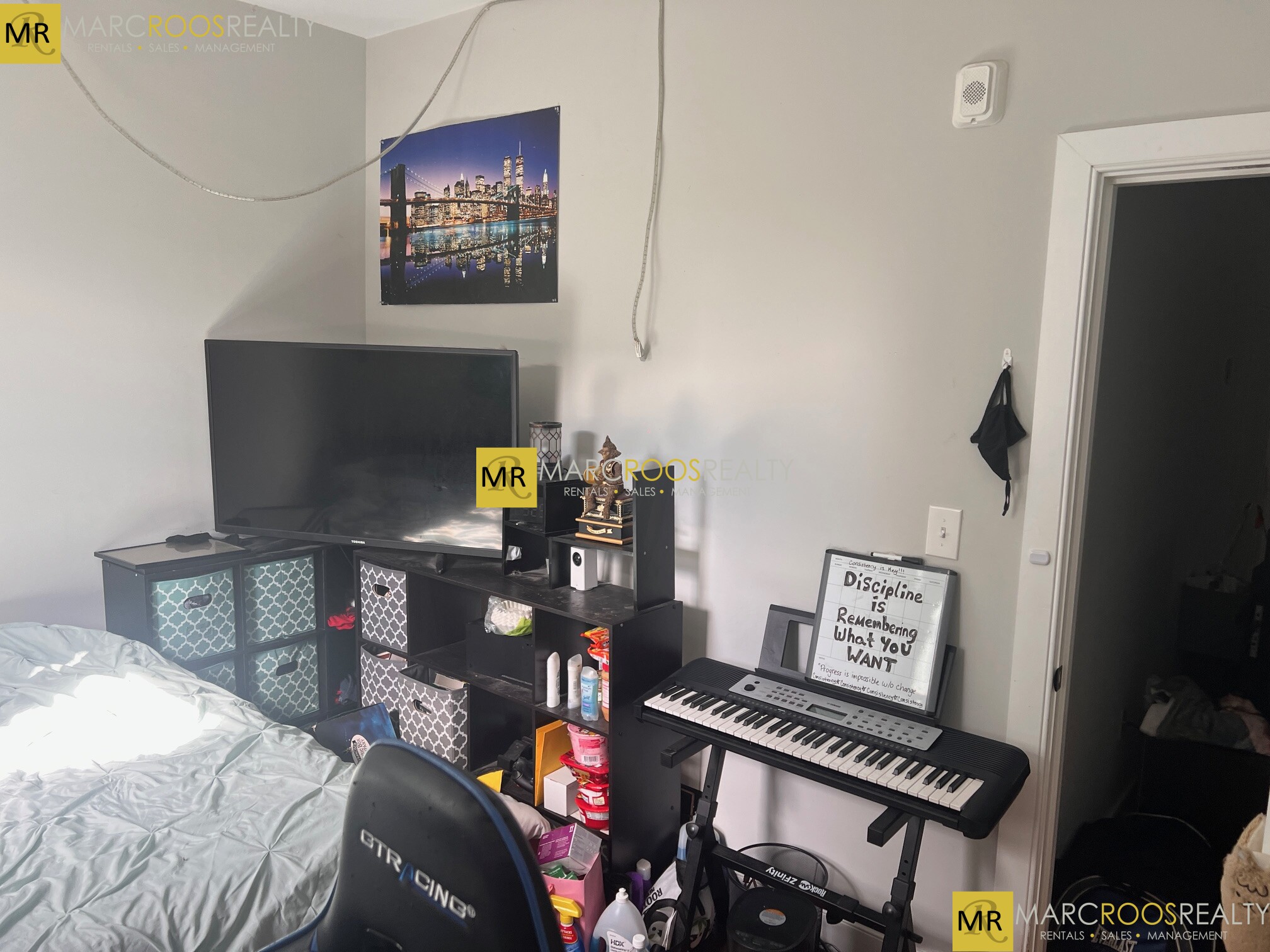 283 Chelsea St, East Boston