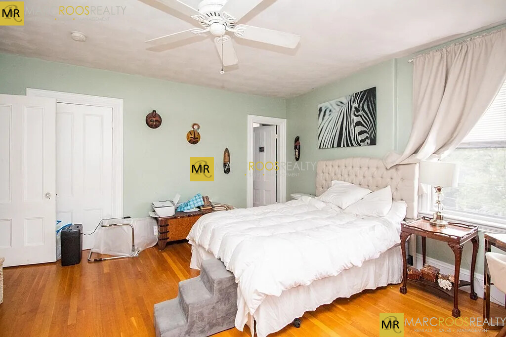 234 Cypress St, Brookline