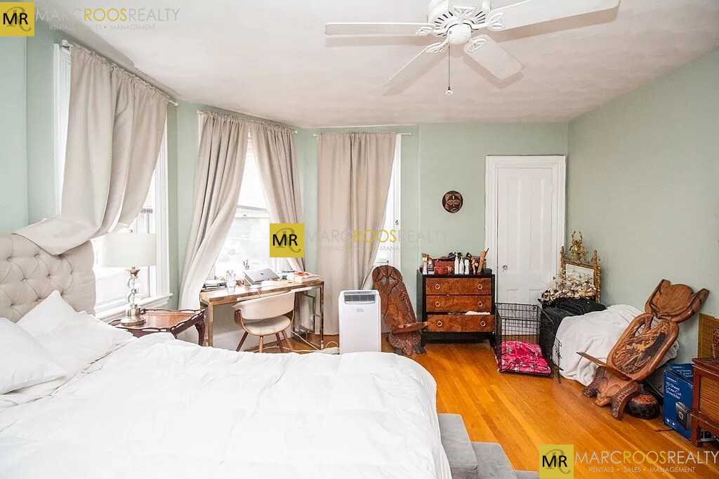 234 Cypress St, Brookline