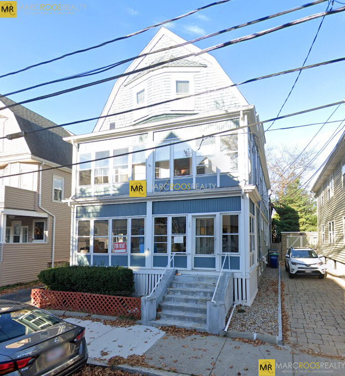 66 Simpson Ave, Tufts