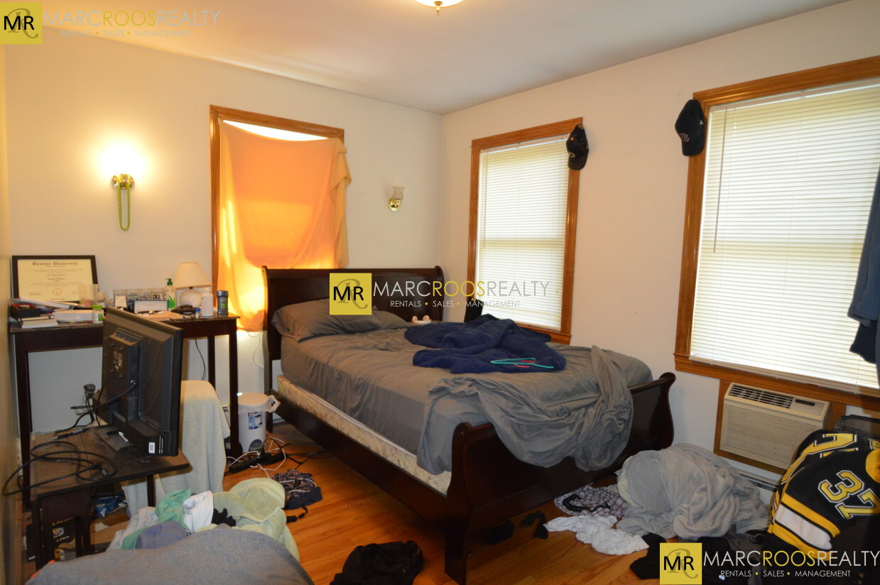 42 Gerrish St, Oak Square