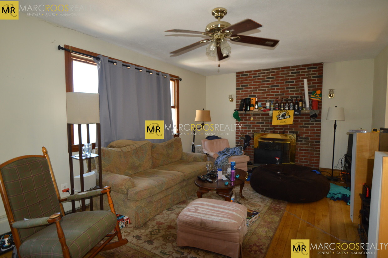 42 Gerrish St, Oak Square