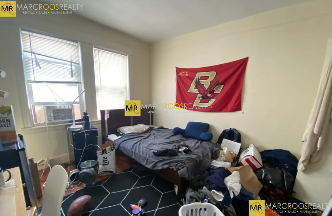 Photo 9 of Foster Unit 2