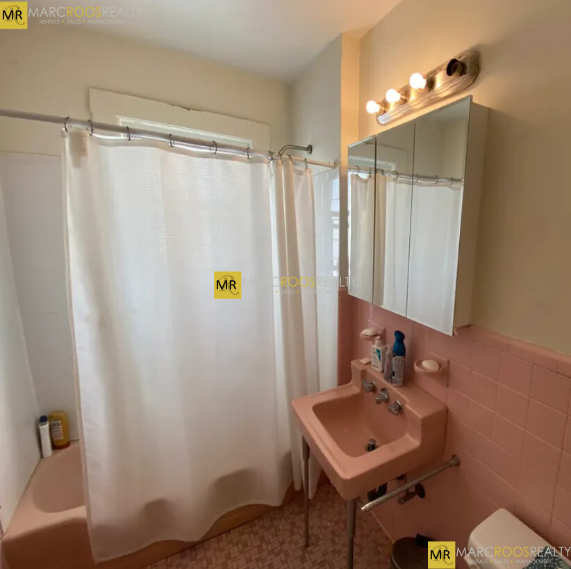Photo 7 of Foster Unit 2