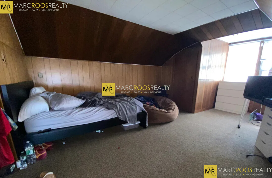 Photo 14 of Foster Unit 2