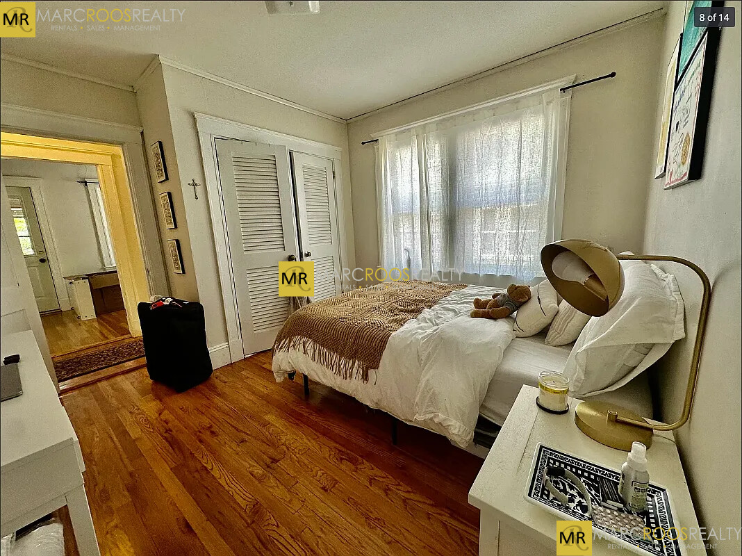 19 Sunset Rd, West Somerville