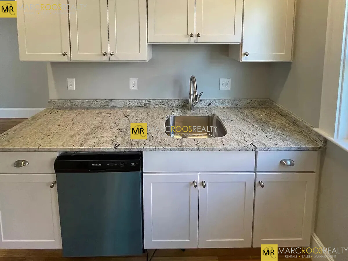 17 Berwick Rd, South Medford