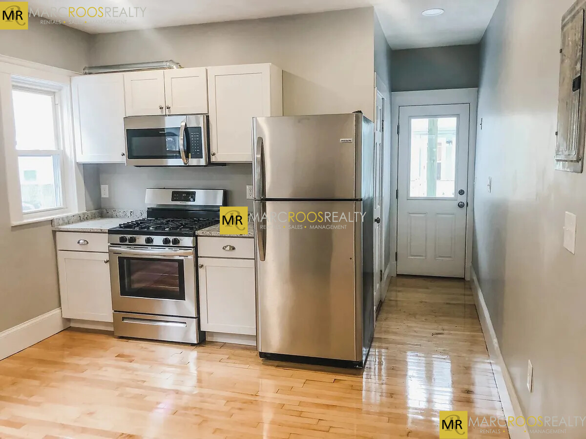 17 Berwick Rd, South Medford