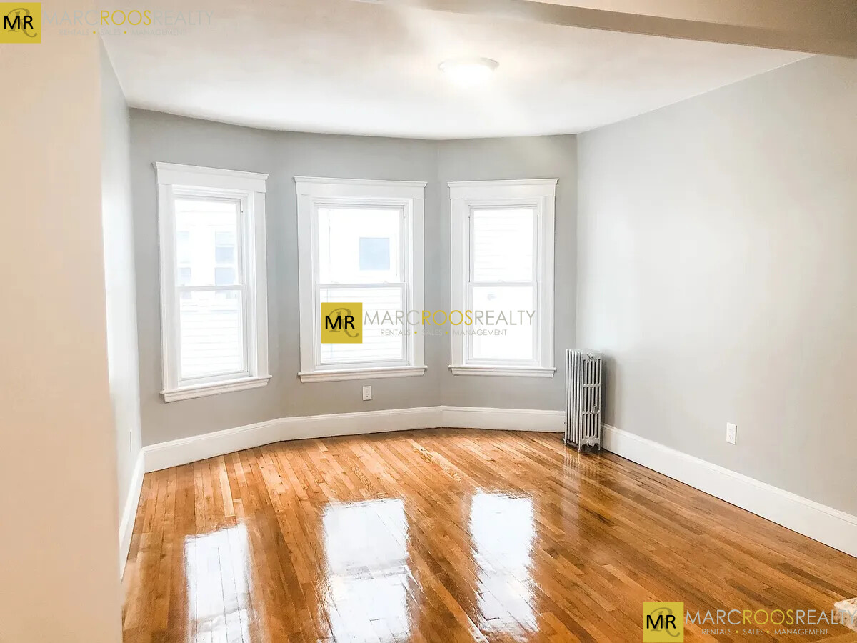 17 Berwick Rd, South Medford