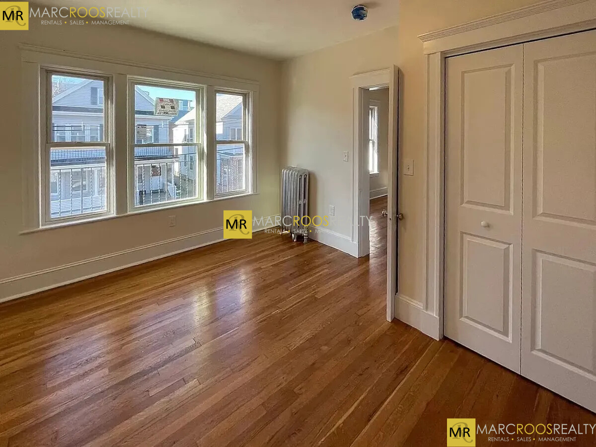 17 Berwick Rd, South Medford