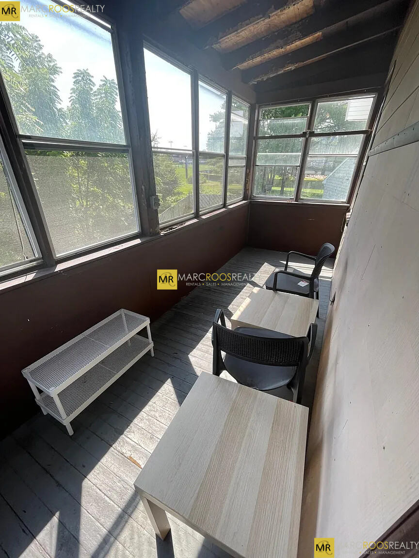 60 Buzzell Ln, South Medford