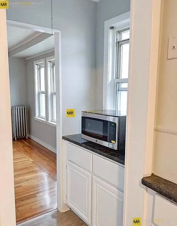 60 Buzzell Ln, South Medford