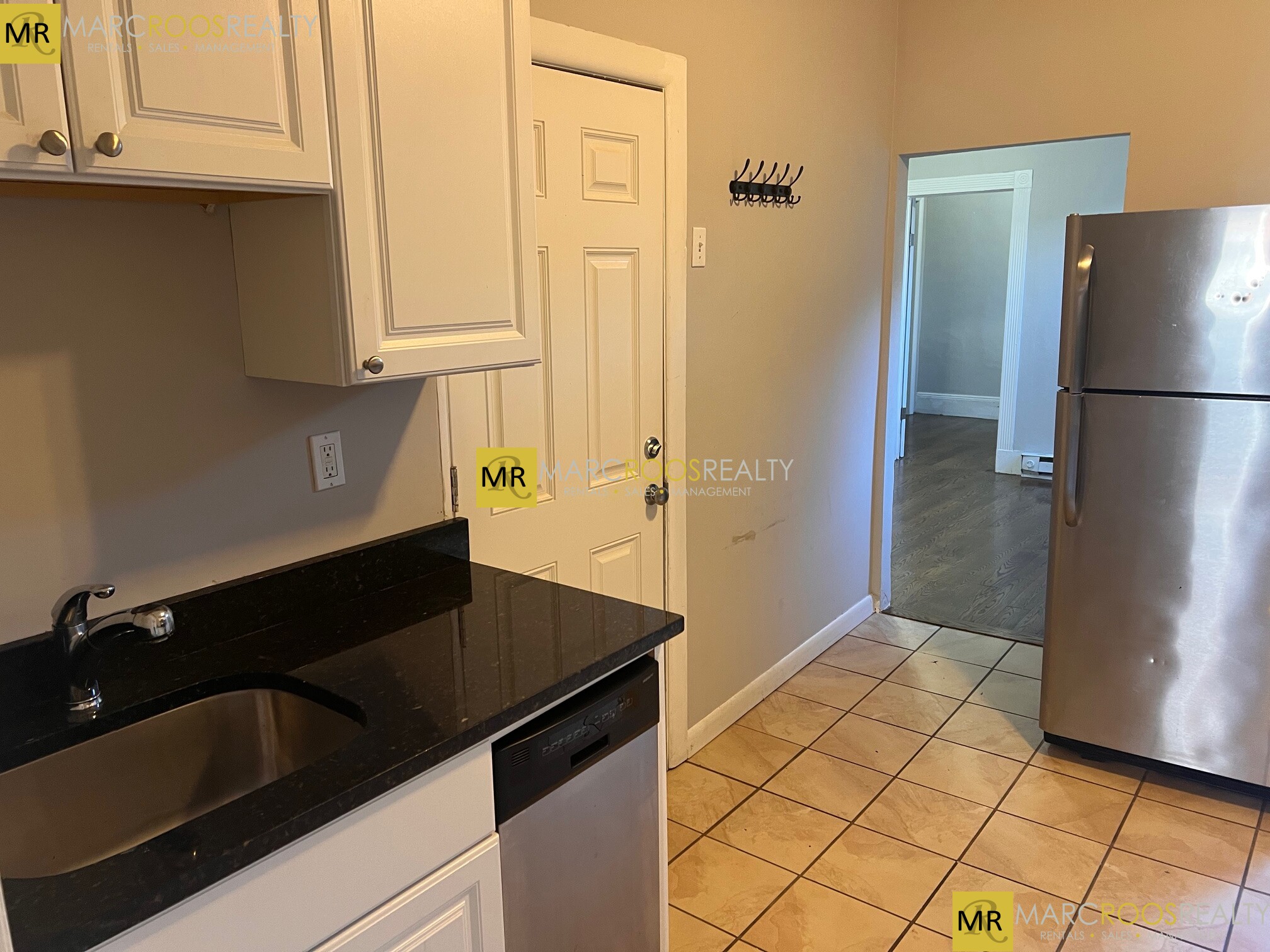 164 Endicott St, North End