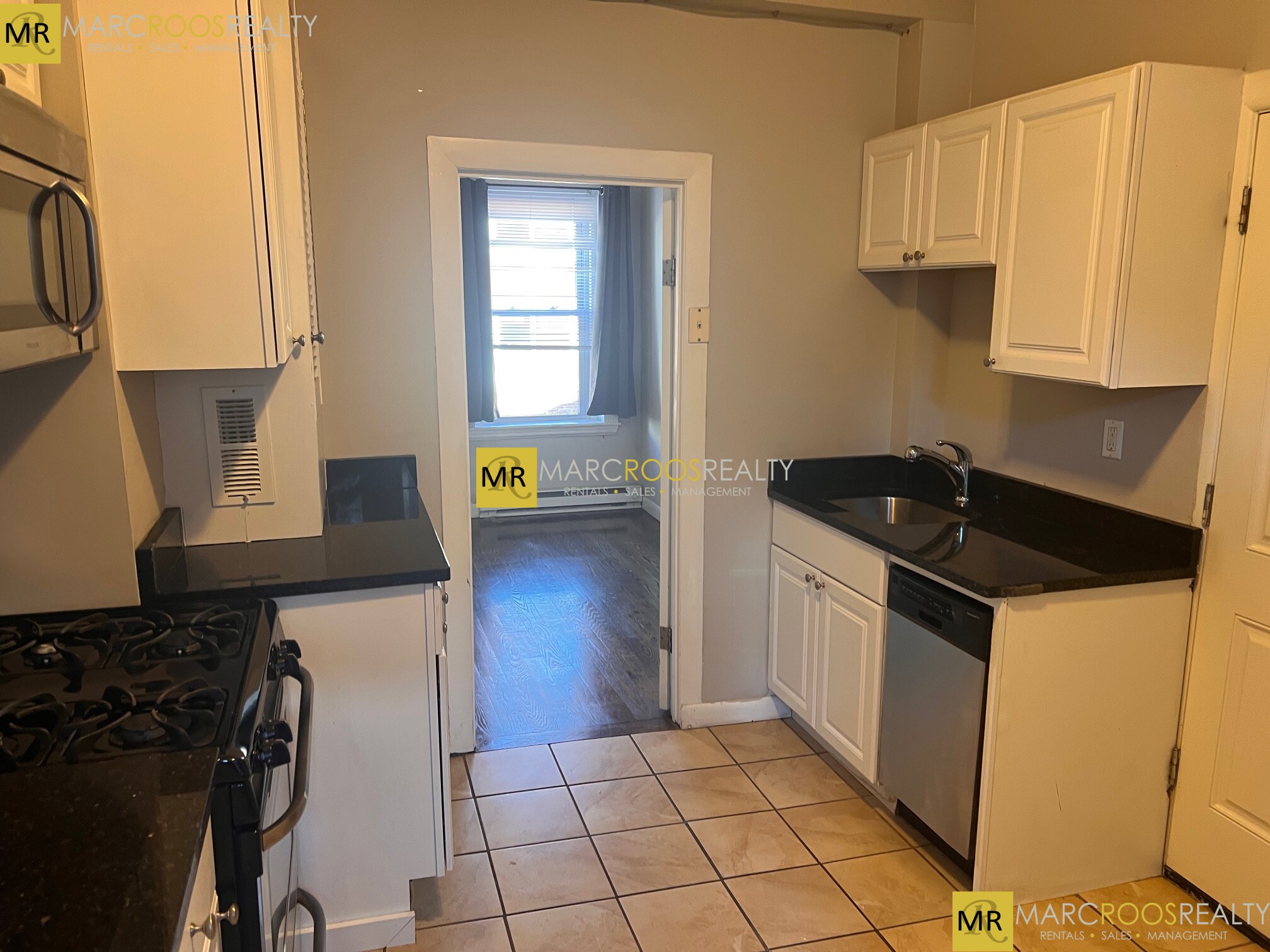 164 Endicott St, North End