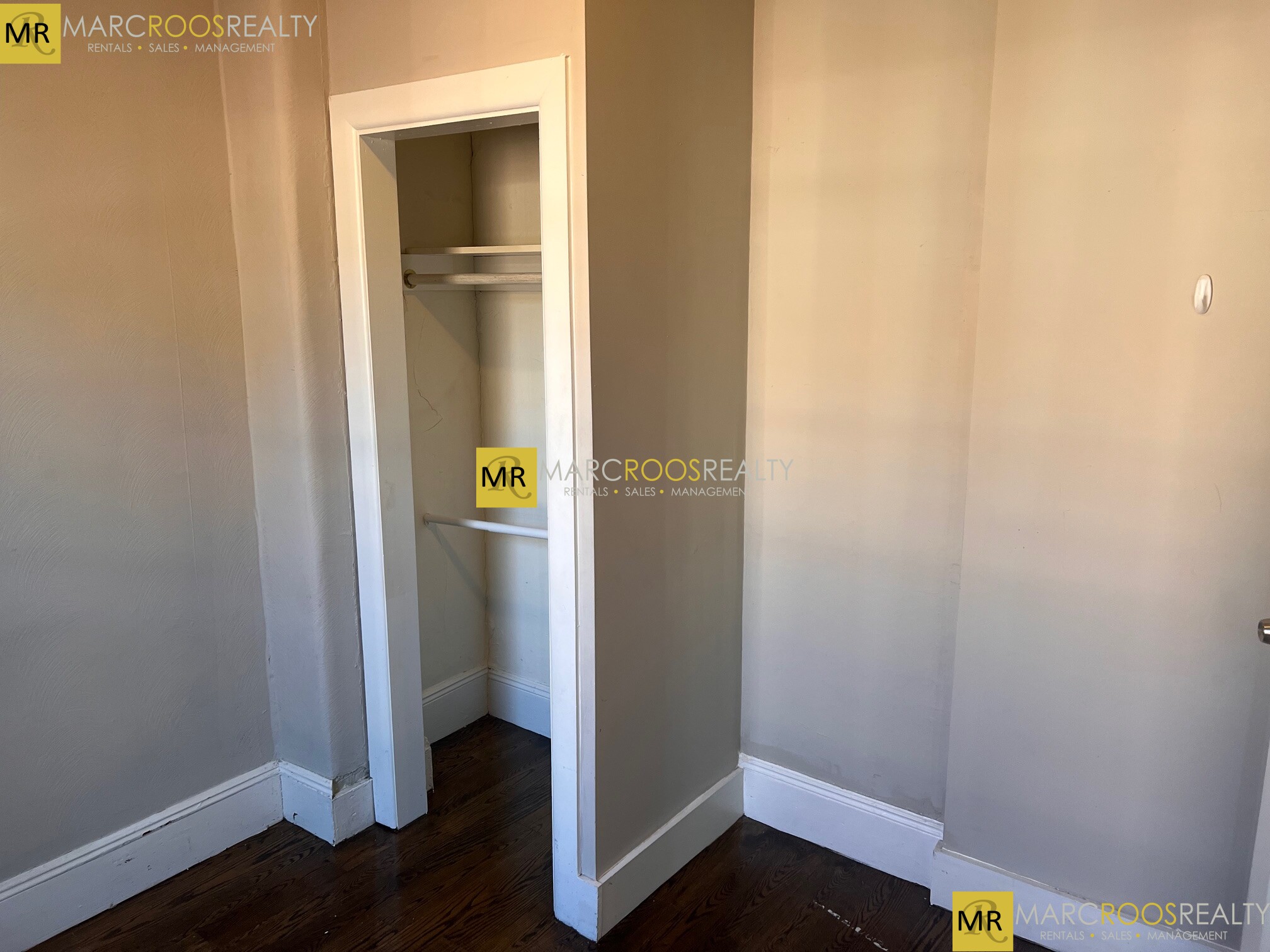 164 Endicott St, North End