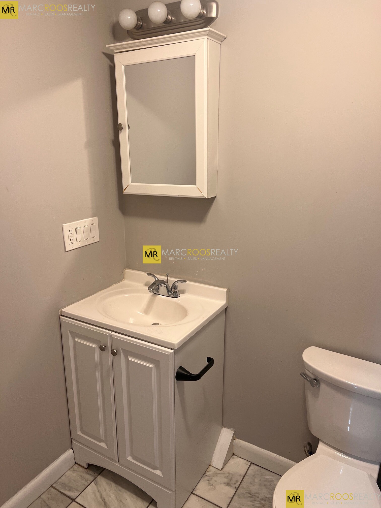 164 Endicott St, North End