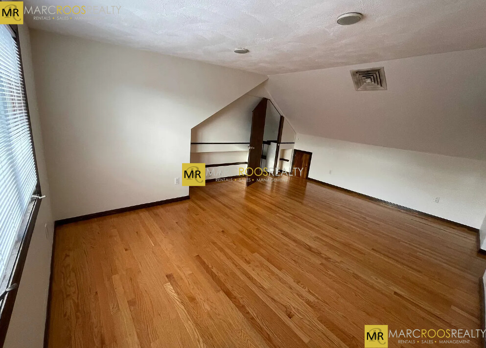 50 Hamilton St, Medford