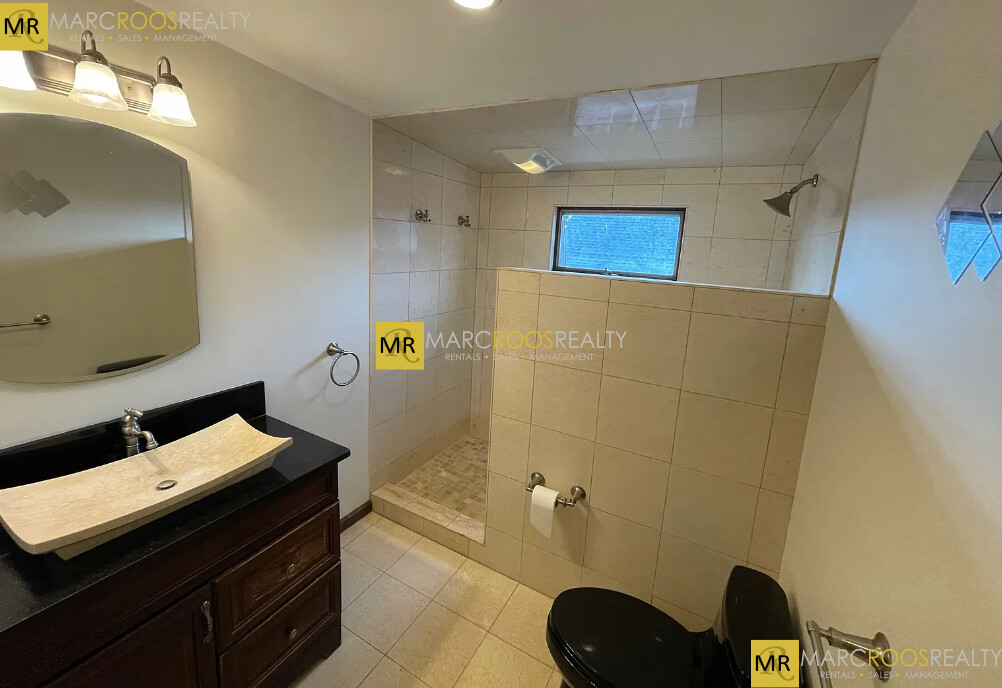 50 Hamilton St, Medford