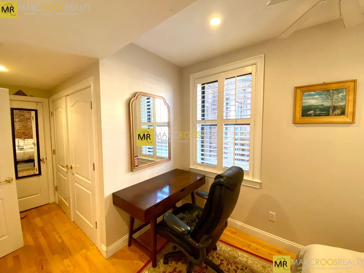 454 Hanover St, North End