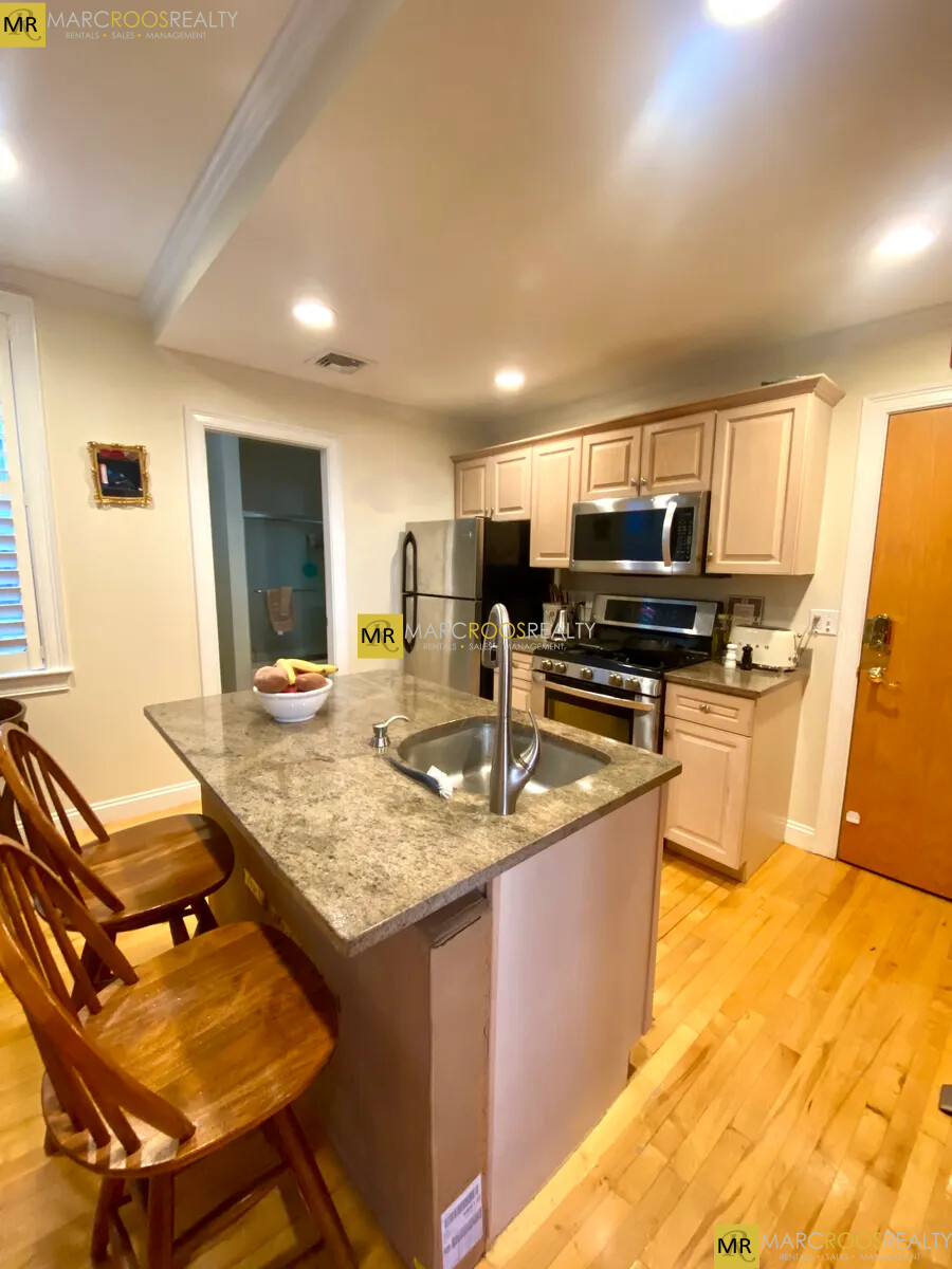 454 Hanover St, North End