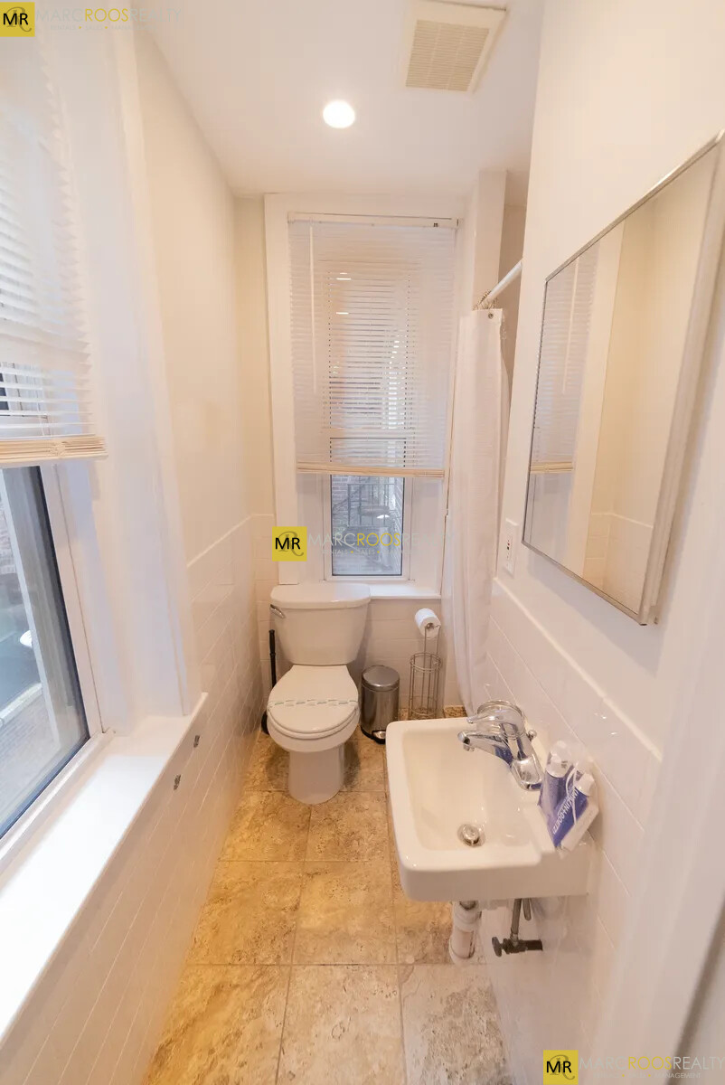 12 Foster St, North End