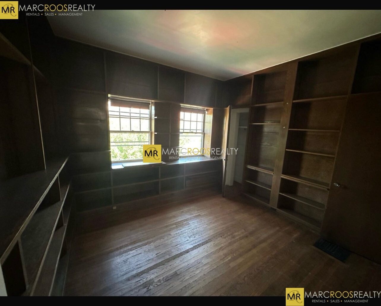 Photo 5 of Beacon Unit ROOM