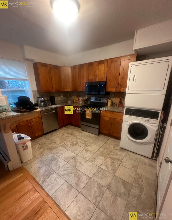 6 Bickford Ave., Boston, MA - 2,600 USD/ month